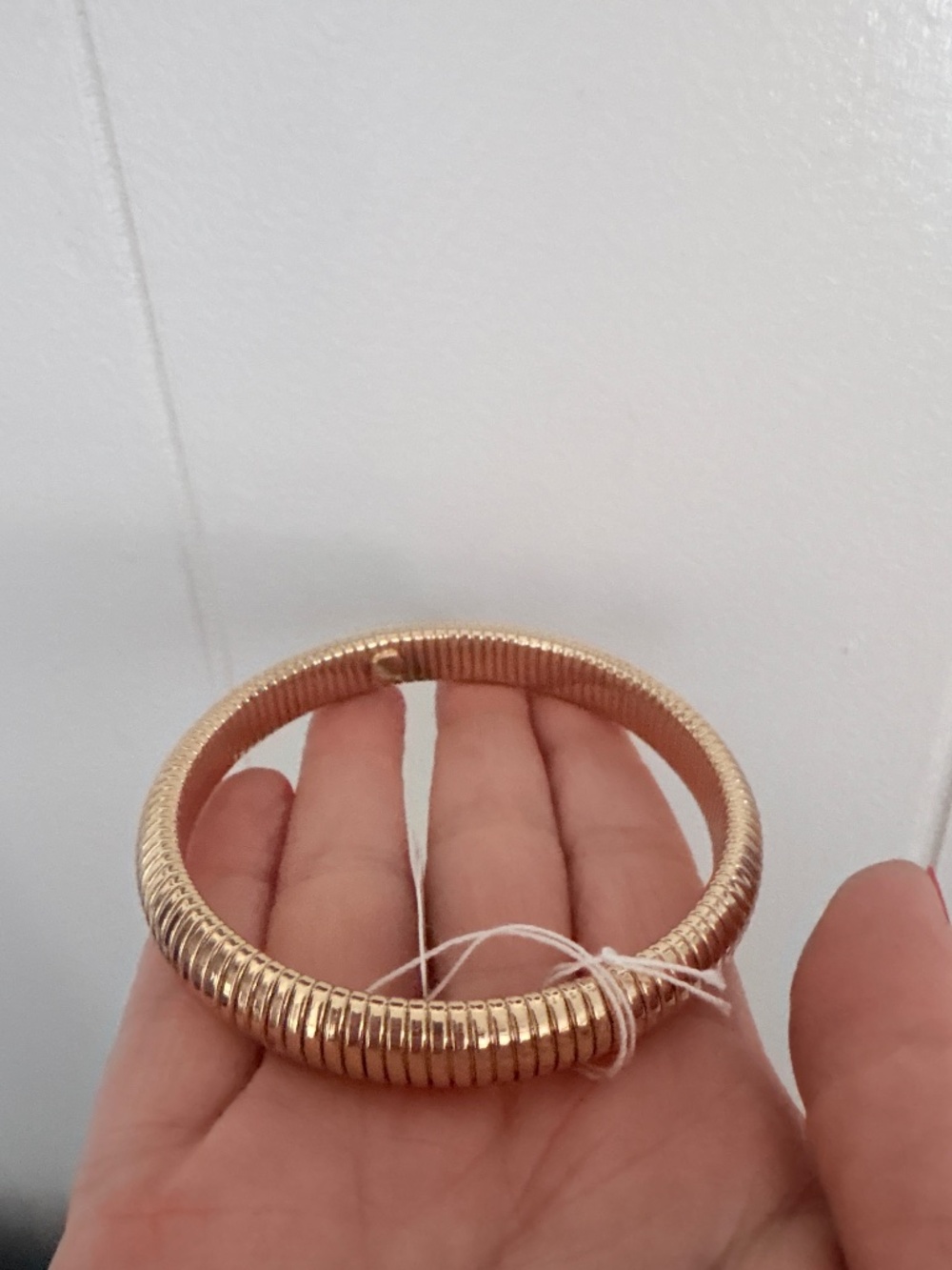 Embraceable Bracelet Gold​ - Picture 2 of 2